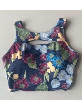3/$15 So top sporty floral cutout sleeveless top w lined shelf bra casual S jr